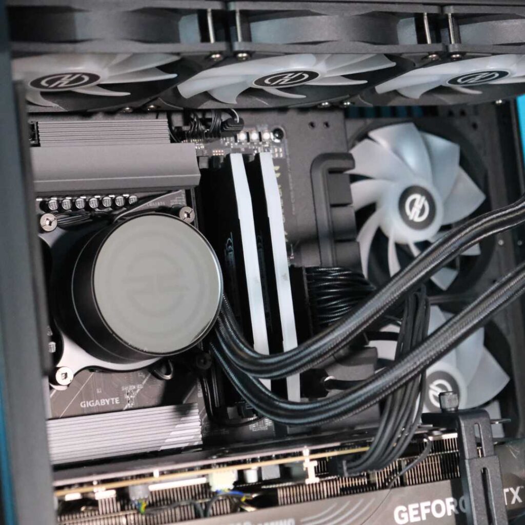 Обзор PCSpecialist Nebula Supreme R: Arrow Lake попадает в цель